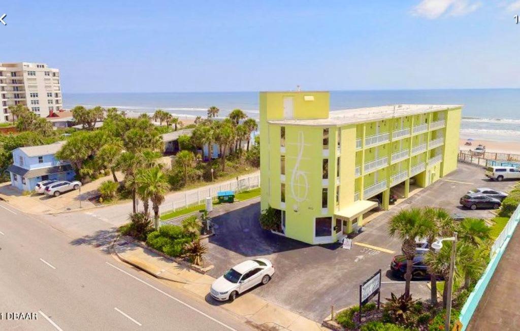 Ocean Waves - Ocean Front At Symphony Beach Club! 오먼드 비치 외부 사진