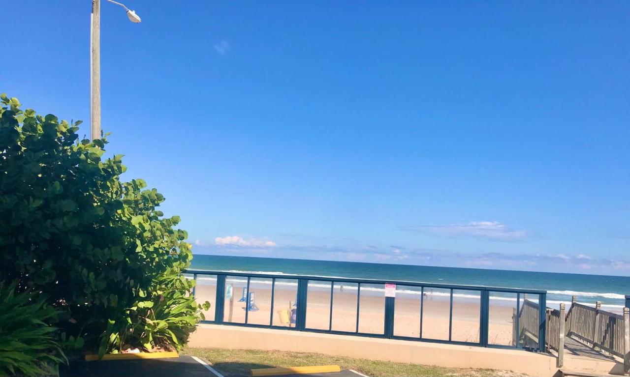 Ocean Waves - Ocean Front At Symphony Beach Club! 오먼드 비치 외부 사진
